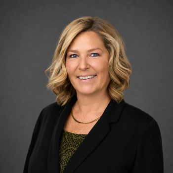 Portrait of Michelle Swartz, Realtor